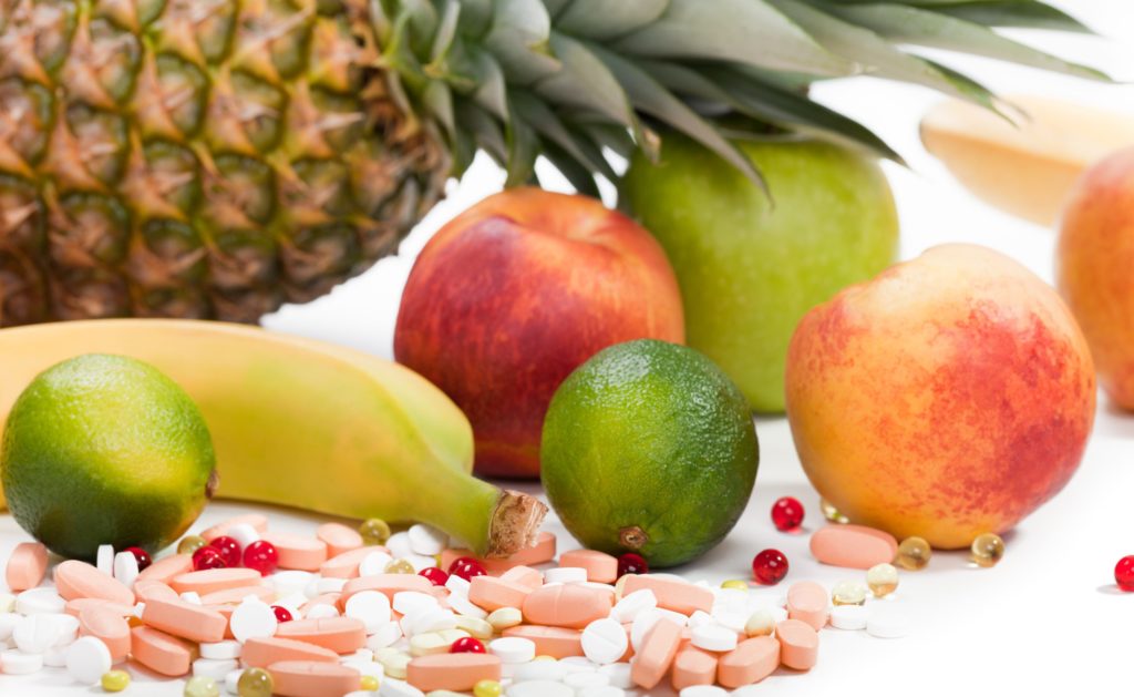 Выпадение волос и витамины: что поможет справиться с проблемой у женщин? Какие витамины помогут от выпадения волос у женщин?