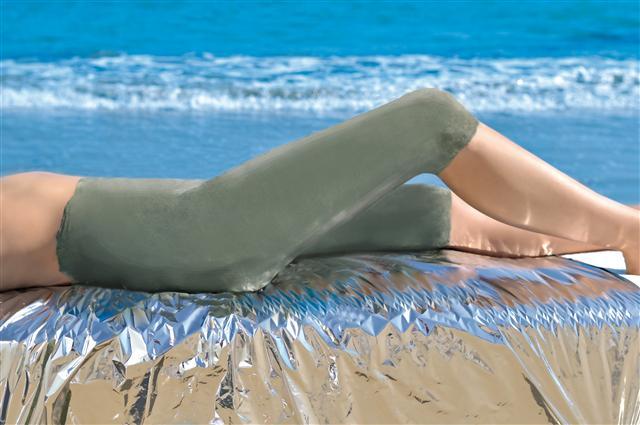 Как проводятся обертывания с глиной против целлюлита дома? Как проводятся обертывания с глиной против целлюлита дома?