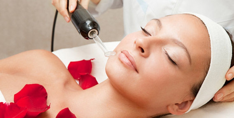 10 причин не делать ультразвуковую чистку лица: особенности и противопоказания Ультразвуковая чистка лица: особенности и противопоказания