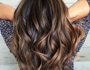 Техника окрашивания балаяж, отличие ее от шатуша Техника окрашивания балаяж, отличие ее от шатуша