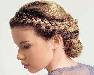 Красивые косы для себя любимой: как их быстро заплести, и что для этого понадобится? Красивые косы для себя любимой: как их быстро заплести, и что для этого понадобится?