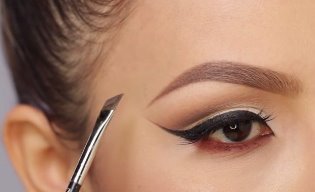 Красивые брови в домашних условиях: особенности выбора карандаша и теней плюс пошаговая инструкция Красивые брови в домашних условиях: особенности выбора карандаша и теней плюс пошаговая инструкция