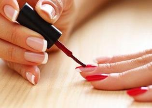Маникюр своими руками: какие инструменты подготовить и правила выполнения Маникюр своими руками: какие инструменты подготовить и правила выполнения