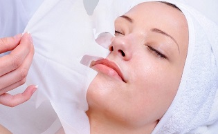 Тканевые маски для лица: кому подойдут и как выбрать лучшую Тканевые маски для лица: кому подойдут и как выбрать лучшую