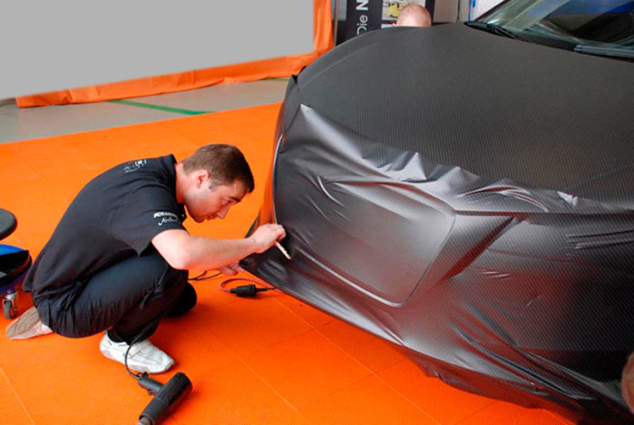 Для чего нужно оклеивать авто пленкой