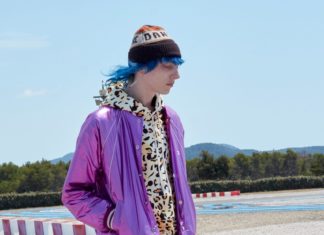 Светящийся бомбер и свитер тай-дай: Celine показали новую коллекцию