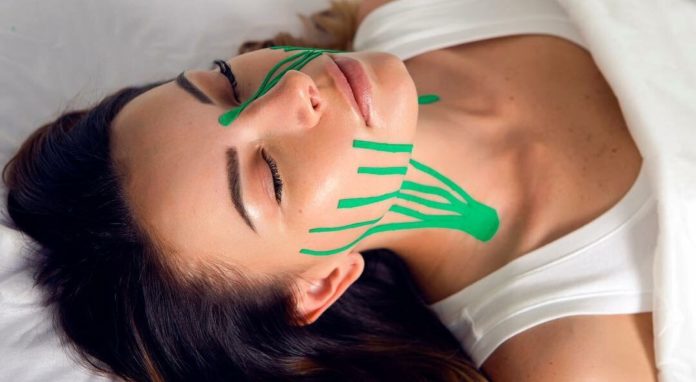 Кинезиотейпирование в косметологии