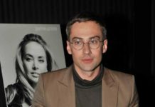 «Будет пополнение»: Дмитрий Шепелев заинтриговал подписчиков фото с беременным животом