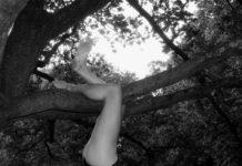 Новая звезда: дочь Джуда Лоу снялась в рекламной кампании нижнего белья