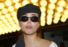 «С ноткой пафоса»: Анастасия Решетова вышла в свет в обтягивающем платье