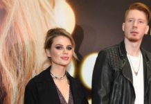 Невестка Орбакайте в черном платье по фигуре отправилась на свидание с внуком Пугачевой