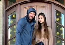 Нежно и трогательно: жена Овечкина запечатлела спящего мужа в объятиях сына