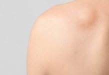 Воспалился и болит жировик: причины, методы лечения