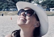 Звезда сериала «Клон» стала бабушкой