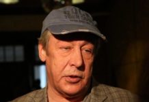 Стала известна причина госпитализации Михаила Ефремова