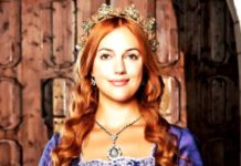 «Уже не Хюррем-султан, а характер тот же!»: Мерьем Узерли блеснула «ложбинкой греха» в декольтированном платье