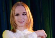 Диана Шурыгина не постеснялась полностью раздеться для откровенного фото в душе