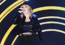 Родные Легкоступовой могут отсудить деньги у журналистов, сфотографировавших певицу в гробу