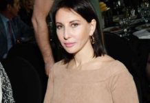 «Моя любимая с папой»: накануне 80-летия Смехова его дочь обнародовала редкую фотографию из советского прошлого