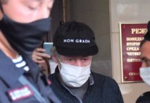 «Ефремов выходит с водительского сиденья»: Добровинский нашел видео, доказывающее вину актера