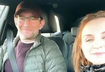 «Ничего не видно»: Константин Хабенский и Ольга Литвинова отдыхают в Крыму