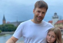 «Маша прямо засветилась»: бывший муж Арнтгольц сводил 10-летнюю дочку на шопинг