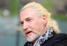 «За рулем был каскадер»: Джигурда заявил, что Ефремов не виновен в смертельном ДТП