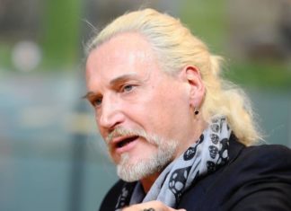 «За рулем был каскадер»: Джигурда заявил, что Ефремов не виновен в смертельном ДТП