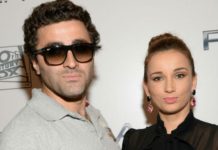 Экс-муж Анфисы Чеховой проводит отпуск с новой возлюбленной