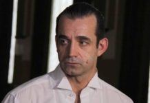 В «Ленкоме» подтвердили болезнь Дмитрия Певцова и отменили спектакли с его участием