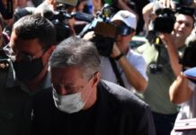 «Человек же уже умер»: мать погибшего в ДТП Сергея Захарова простила Михаила Ефремова