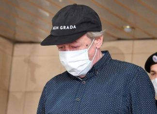 Стало известно, какие сокамерники попались Михаилу Ефремову