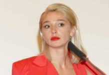 Ивлеева позагорала в откровенном платье на тонких бретелях, украшенном леопардовым принтом