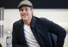 Девушка Брэда Питта в мини-платье ответила на вопрос о ненависти к Анджелине Джоли