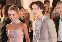 Горячо! Лили-Роуз Депп и Тимоти Шаламе целуются на яхте в Италии