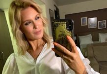 «Женщина – огонь»: Судзиловская в бикини затмила посетителей пляжа в Сочи