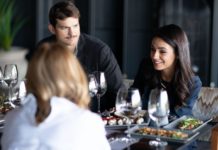 Неожиданно: Владимир Зеленский с женой пообедал с Милой Кунис и Эштоном Кутчером