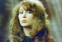 Счастливая семья: в Сети обнародовали редкое фото Пугачевой с первым мужем и юной дочкой