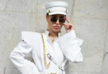 Улетевшая в отпуск Зиверт устроила танцы за столом в ресторане Бодрума под собственную песню