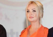 «Ух, бомба!»: Пынзарь в бикини сверкнула бедрами, поплескавшись в ледяной горной реке