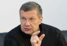 «Вы все были рядом»: Соловьев накинулся на Охлобыстина и других звезд за трагедию с Ефремовым