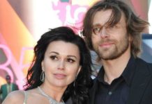 «Быть посредственным гитаристом меня устраивает»: сын Заворотнюк рассказал о своем увлечении