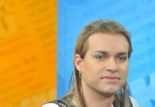 «Веничками хорошо друг друга отходили»: Солнцев рассказал о походе в баню с «любовницей» Тарзана