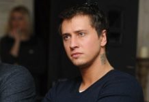 Уютный камин, внушительный бассейн и сад: Прилучный показал свой шикарный дом с Карпович