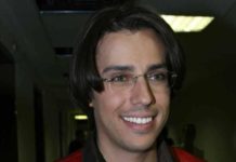 «Спиногрызы атакуют!»: Пугачева запечатлела Галкина с двойняшками во время завтрака