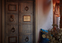 Гастробар «Игристый»: ужин в тайной комнате