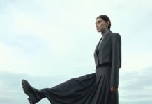 Сумочки в стиле 90-х и квадратный нос: без каких трендов никуда этой осенью