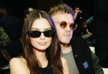 Муж мужем, а о подписчиках забывать нельзя: Эмили Ратаковски оголилась в Instagram