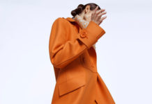 Пальто мечты: длинное, оранжевое и двубортное. Без такого в осень нельзя!