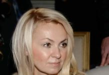 «Они всегда очень внимательны»: младший сын Рудковской получил неожиданный подарок от японцев